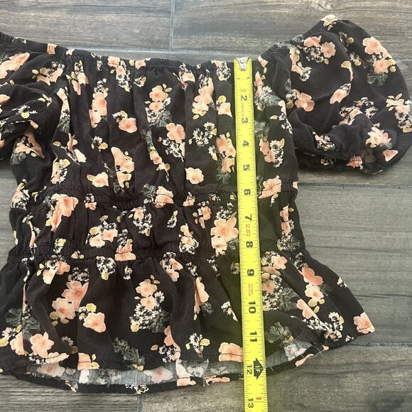 SO Pink Floral  Crop Top Size Small Black Pink - Picture 3 of 5